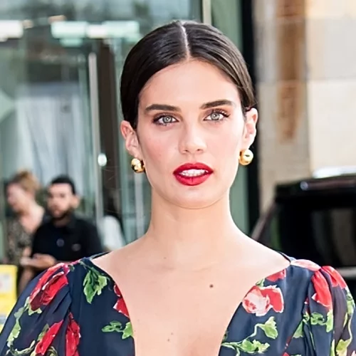 Το #1 λάθος που πρέπει να αποφεύγεις αν θες το μακιγιάζ σου να δείχνει πολυτελές