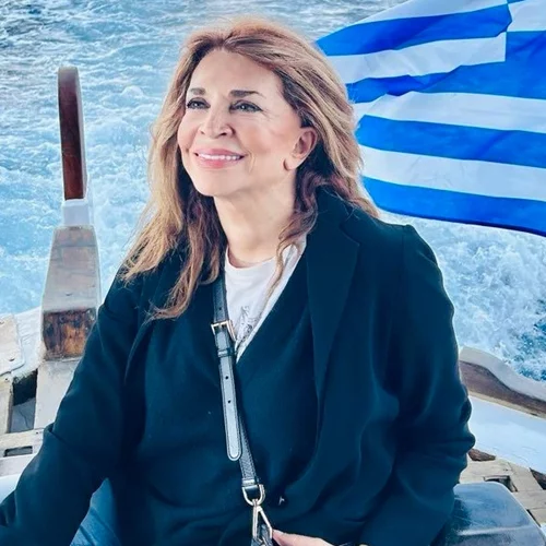 Μιμή Ντενίση | "Ο έρωτας πρέπει να έρθει..."