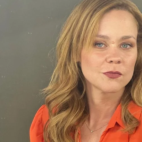 Η Λένα Παπαληγούρα σε μία σπάνια εμφάνιση με τους γιους της, Αναστάση και Αντώνη