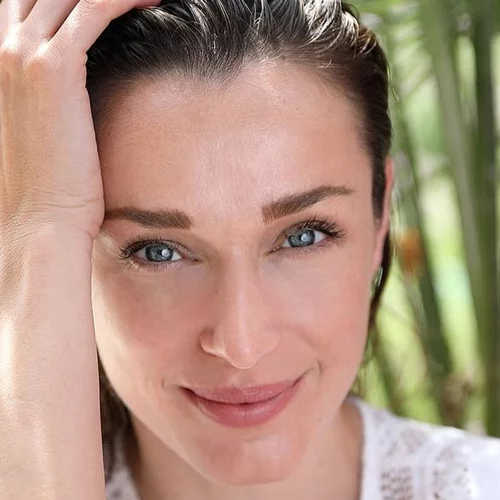 Η Κάτια Ζυγούλη με μπικίνι και φουσκωμένη κοιλίτσα | Οι σπάνιες φωτογραφίες από την πρώτη της εγκυμοσύνη, το 2008