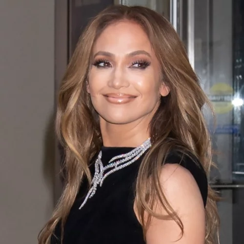 Bronde | Η Jennifer Lopez έβαψε τα μαλλιά της στο πιο όμορφο χρώμα της σεζόν