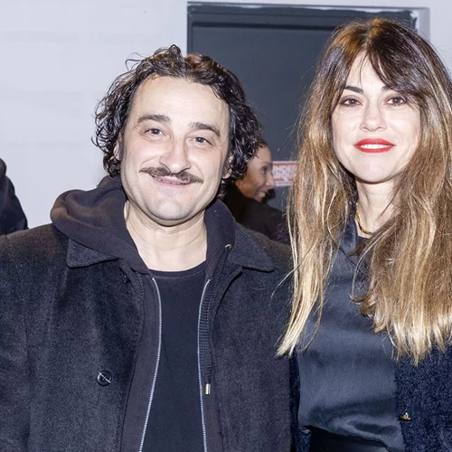 Λίνα Πρίντζου | Η σέξι εμφάνιση με δερμάτινη φούστα στο πλευρό του Βασίλη Χαραλαμπόπουλου