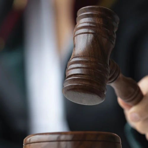 Διπλή εισαγγελική παρέμβαση για τη φωτιά στη Ρόδο - Έρευνα για οργανωμένο σχέδιο εμπρησμών ή αμέλεια