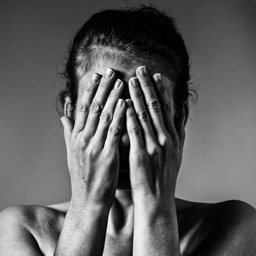 Η "Μαρίνα", ο βετεράνος και η γυναίκα του αφεντικού | Νέες αποκαλύψεις για το κύκλωμα trafficking και η σχέση με τον Κολωνό