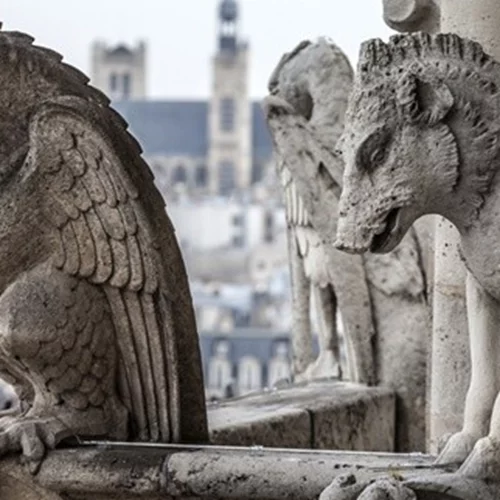 Η Παναγία των Παρισίων ανοίγει ξανά πιο εντυπωσιακή από ποτέ