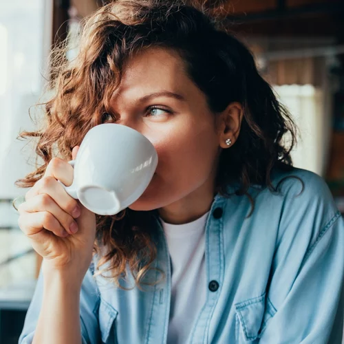 8 πρωινές συνήθειες που καταστρέφουν το σώμα σου
