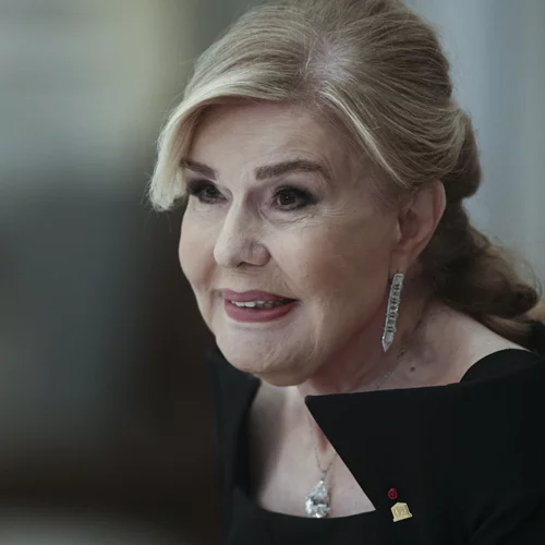 Μαριάννα Βαρδινογιάννη | Σε στενό οικογενειακό κύκλο η κηδεία της