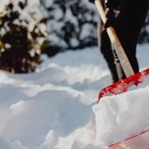 Κακοκαιρία Μπάρμπαρα | Πού θα χιονίζει την Τρίτη, τι καιρό θα κάνει στην Αττική