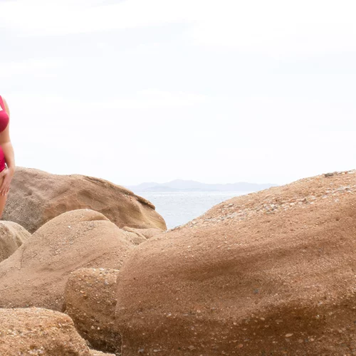 Ανάδειξε τις καμπύλες σου με τα πιο κομψά μαγιό για το φετινό καλοκαίρι