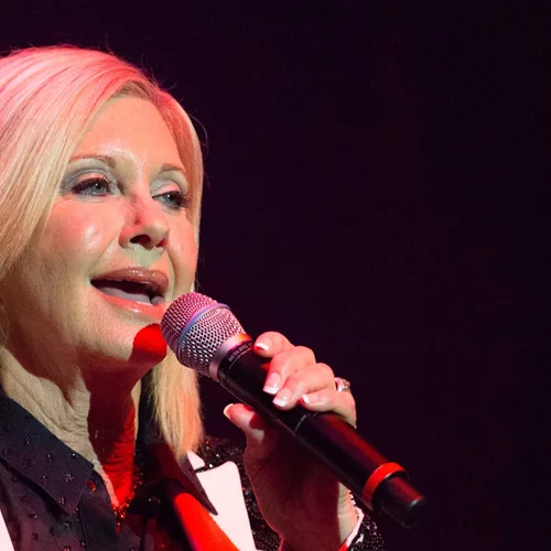 Olivia Newton-John | Στην κορυφή των charts 7 τραγούδια της μετά τον θάνατό της