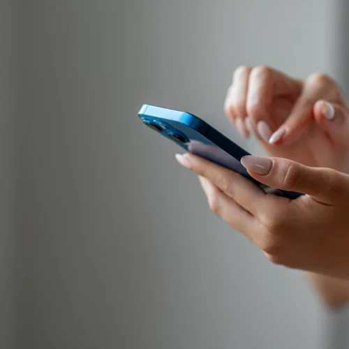 Panic Button στο κινητό για ενδοοικογενειακή βία, βοήθεια σε ηλικιωμένους και άτομα με ειδικές ανάγκες