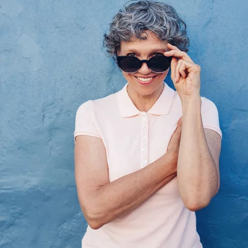 Το πρακτορείο μοντέλων που συνεργάζεται μόνο με μοντέλα άνω των 45 ετών