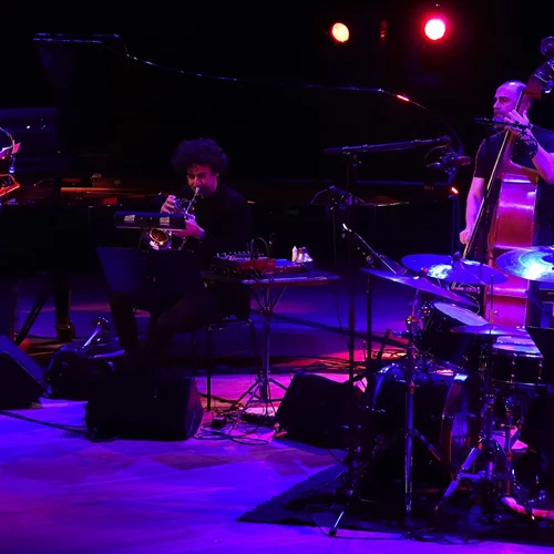 Noir | Το Dimitris Kalantzis Quartet επιστρέφει με μία καινούργια βραδιά τζαζ στον Κήπο του Μεγάρου