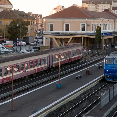 Hellenic Train | Διακοπή σιδηροδρομικής κυκλοφορίας στον άξονα Θεσσαλονίκη-Λάρισα λόγω έντονων πλημμυρικών φαινομένων
