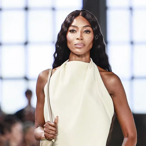 3 stylish χτενίσματα από την πασαρέλα που όμως άνετα μπορείς να κάνεις και στην καθημερινότητα