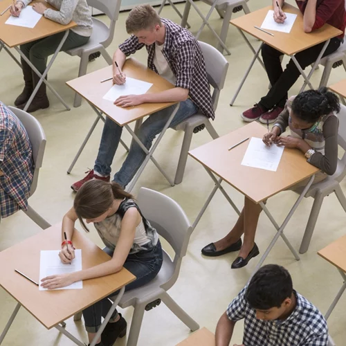 Πρώτο κουδούνι σήμερα για τους μαθητές - Σε ποιες περιοχές δεν άνοιξαν τα σχολεία