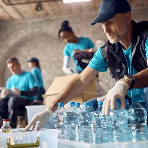 Άμεσα και ουσιαστικά δίπλα σε όσους επλήγησαν από τις πρόσφατες πλημμύρες