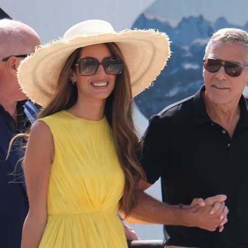 George & Amal Clooney | Έφτασαν στη Βενετία πιασμένοι χέρι - χέρι