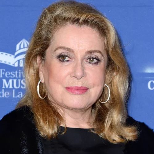 Catherine Deneuve | Η Ωραία της Γαλλίας και του κινηματογράφου γιορτάζει τα 80 της χρόνια