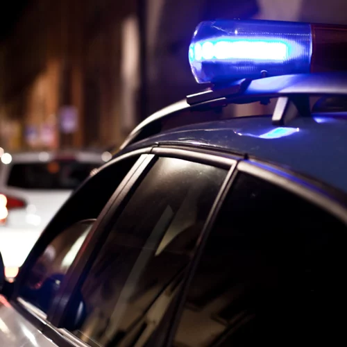 Σοκ στην Καλλιθέα | Πρώην αθλητής πολεμικών τεχνών σκότωσε 76χρονο με μία μπουνιά - Τον ενόχλησε που ψάρευε