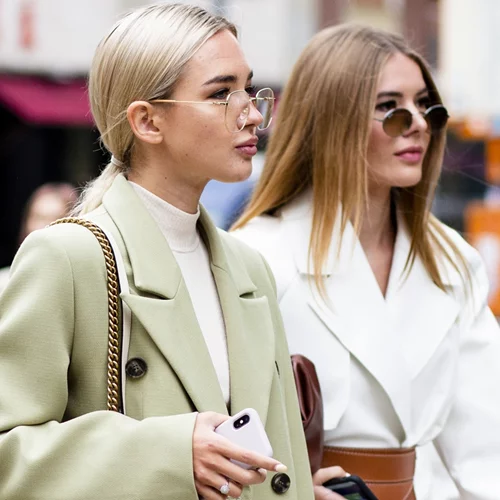 5 κομψά χρώματα νυχιών που κολακεύουν όλες τις γυναίκες, ανεξαρτήτως ηλικίας