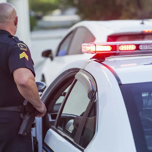 Γυναίκες αστυνομικοί καταγγέλλουν συναδέλφους τους για παρενόχληση και βία - "Μαζευτείτε", λένε αξιωματικοί της ΕΛΑΣ