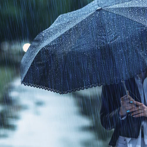 Καιρός σήμερα | Συννεφιά και μικρή πτώση της θερμοκρασίας - Βροχές και καταιγίδες και στην Αττική