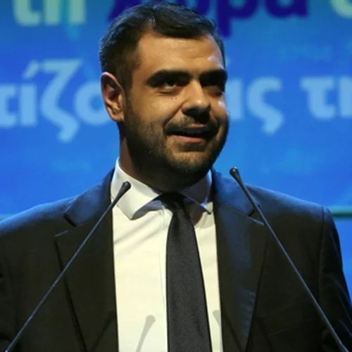 Παύλος Μαρινάκης | Πατέρας για πρώτη φορά ο κυβερνητικός εκπρόσωπος