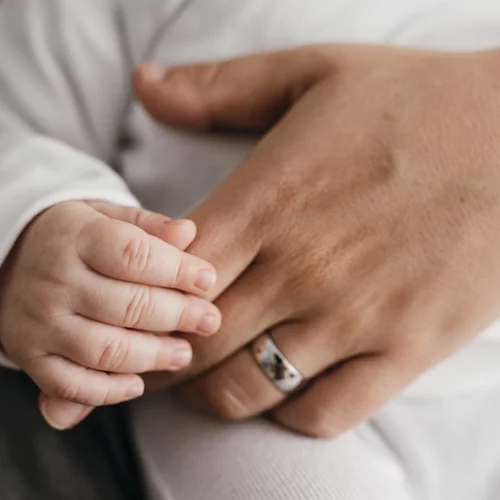 Η προγεννητική έκθεση των εμβρύων στην ατμοσφαιρική ρύπανση επηρεάζει τα μωρά μετά τη γέννησή τους