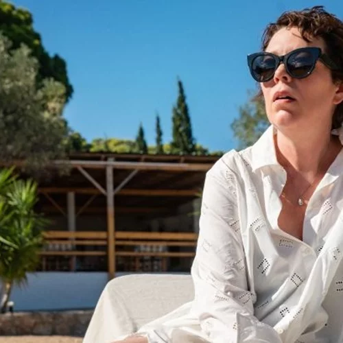 Πρεμιέρα στις Σπέτσες για την πολυαναμενόμενη ταινία "H Χαμένη Κόρη" παρουσία της σκηνοθέτιδας Maggie Gyllenhaal