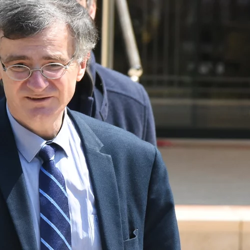 Σωτήρης Τσιόδρας | Η σπάνια εμφάνισή του με τη συζύγό του, Μίνα, στην Επίδαυρο