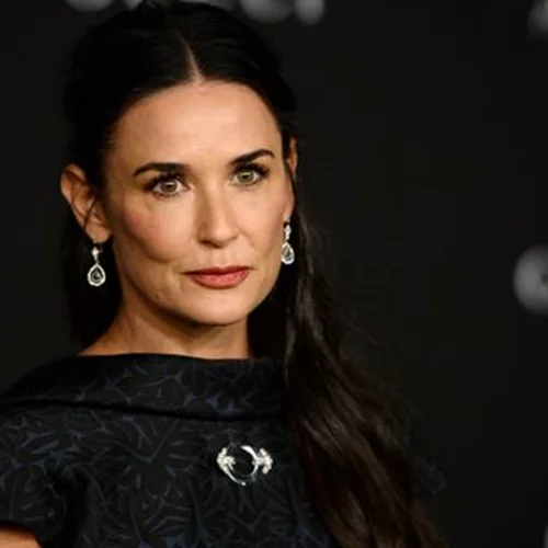 Demi Moore | Οι πρώτες φωτογραφίες από τις διακοπές της στη Μύκονο