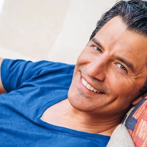 Η Αριάδνη Ρουβά έχει μεγαλώσει πολύ | Φωτογραφίζεται στην αγκαλιά του Σάκη Ρουβά και "λιώνει" το Instagram