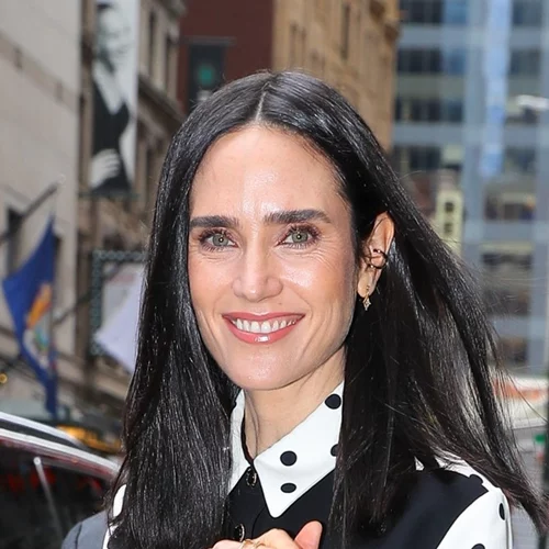 10 πολυτελείς κρέμες αντιγήρανσης και λάμψης που αξίζει να αποκτήσεις στις εκπτώσεις