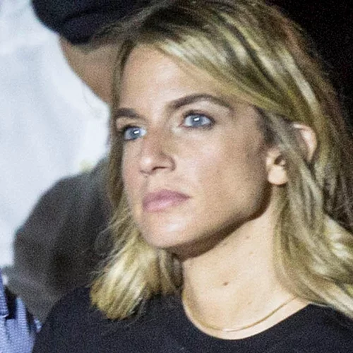 Η Χρυσή Βαρδινογιάννη με το χτένισμα που θα ενέκρινε κάθε Γαλλίδα fashionista