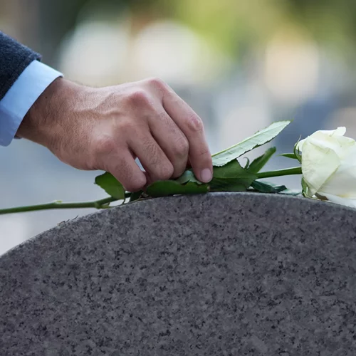 Πάτρα | Στα λευκά το τελευταίο αντίο στην 14χρονη Χριστίνα - Ολοκληρώθηκε η διαδικασία των μεταμοσχεύσεων