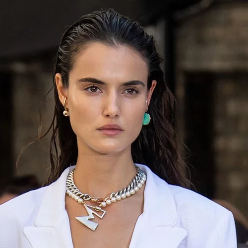 Το προϊόν που λειαίνει τις λεπτές γραμμές και "γεμίζει" τις ρυτίδες