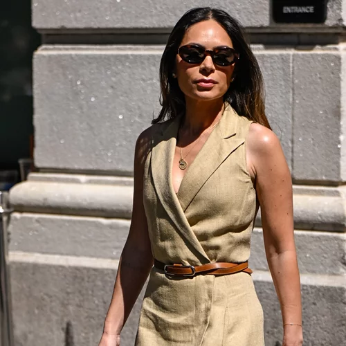 Τα ιδανικά φορέματα για κομψό officewear το καλοκαίρι