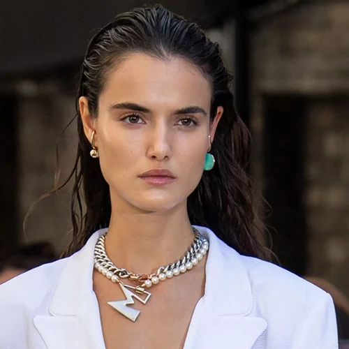 Πώς θα μυρίζεις φρεσκάδα για περισσότερο | 4 αρώματα για υφάσματα που θα σου προσφέρουν ακριβώς αυτό