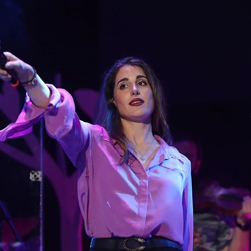 Παυλίνα Βουλγαράκη | Δείτε τη σε ηλικία των 17 ετών μαζί με τον πατέρα της στο Ηρώδειο