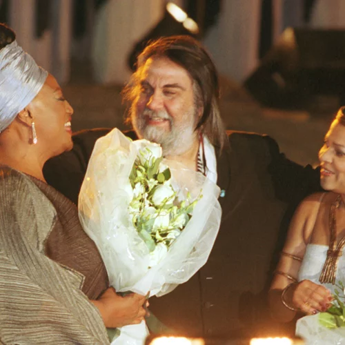 O Vangelis κατέκτησε τον Παράδεισο με τα πλήκτρα του