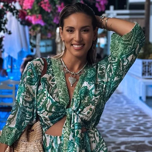 Αθηνά Οικονομάκου | Η αυστηρή απάντησή της σε follower που την έκρινε για τα posts της