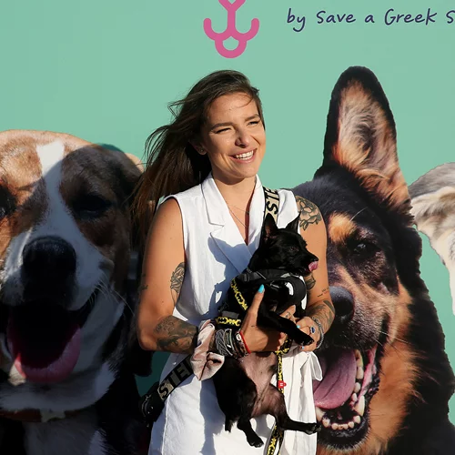 Εριέττα Κούρκουλου - Λάτση| Ποζάρει με μαγιό σε προχωρημένη εγκυμοσύνη