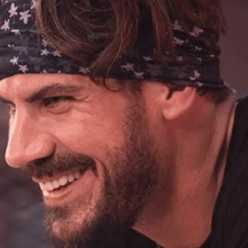 Celebrity News | Η πρώην του Βασάλου στο GNTM, το σπίτι του Love Island και οι δηλώσεις Πετρετζίκη για την κόρη του