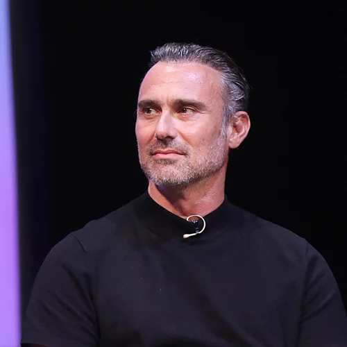 Γιώργος Καπουτζίδης | "Έχω κλείσει τα πενήντα οπότε ο έρωτας είναι λίγο..."