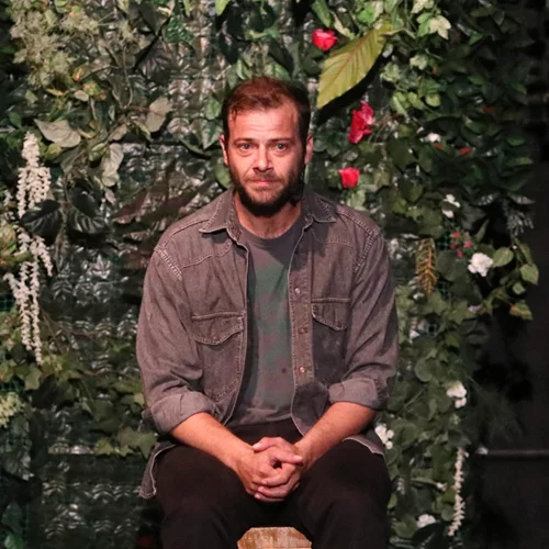 Ορέστης Τζιόβας | "Είπα ότι είμαι bisexual γιατί σκοπός μου ήταν να βάλω ένα λιθαράκι στην προοδευτικότητα της κοινωνίας"