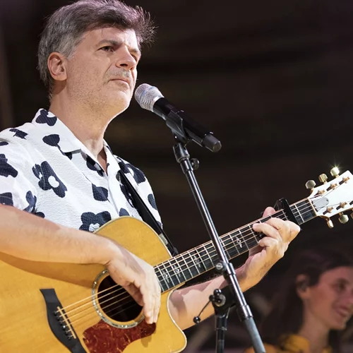 Φοίβος Δεληβοριάς | Σε σπάνια δημόσια έξοδο με τη σύζυγό του, Βάσω Καβαλιεράτου