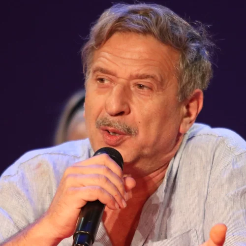 Ο Δημήτρης Κόκλας σε μία σπάνια δημόσια εμφάνιση με τον πατέρα του, Κώστα Κόκλα | Η απίστευτη ομοιότητά τους και η γλυκιά φωτογραφία