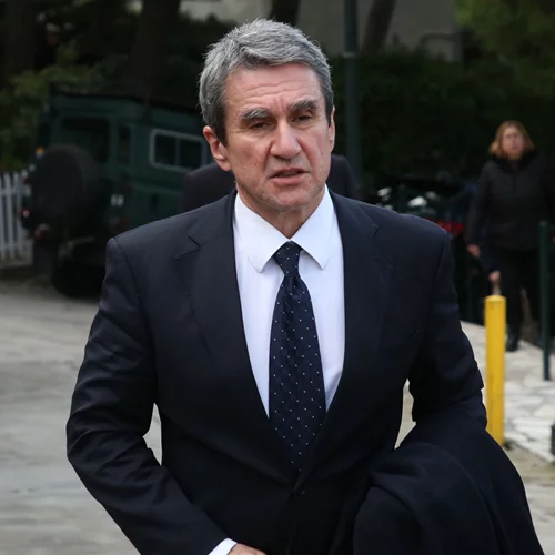 Στο νοσοκομείο ο Ανδρέας Λοβέρδος για τον τραυματισμό του γιου του | "Έχουμε ένα από τα καλύτερα ΕΣΥ"