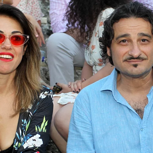 Η Λίνα Πρίντζου κάνει διακοπές στα Κουφονήσια και ποζάρει πιο αισθησιακά από ποτέ φορώντας μόνο το παρεό της